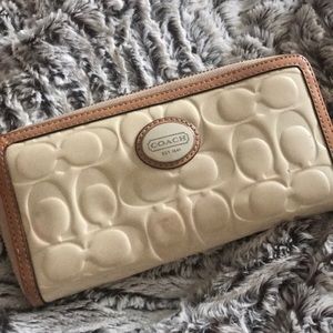 Coach wallet